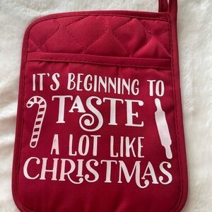 Red Christmas Pot Holder